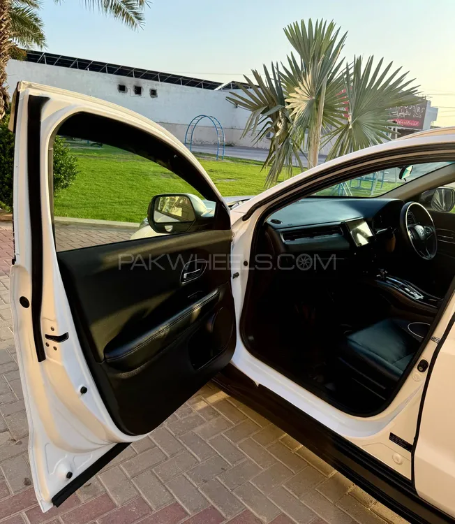 Honda Vezel 2013 for Sale in Multan Honda Vezel 2013 for Sale in Multan Image-14