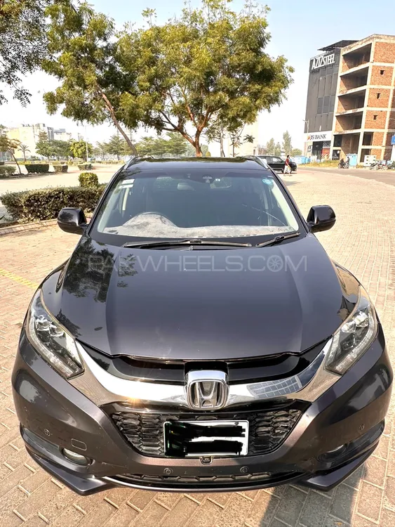 Honda Vezel 2014 for Sale in Lahore Honda Vezel 2014 for Sale in Lahore Image-7