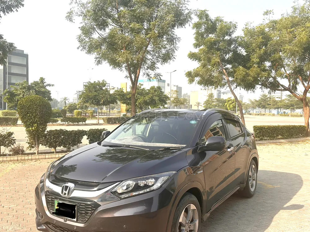 Honda Vezel 2014 for Sale in Lahore Honda Vezel 2014 for Sale in Lahore Image-2