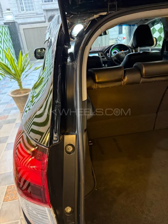Honda Vezel 2017 for Sale in Lahore Honda Vezel 2017 for Sale in Lahore Image-18