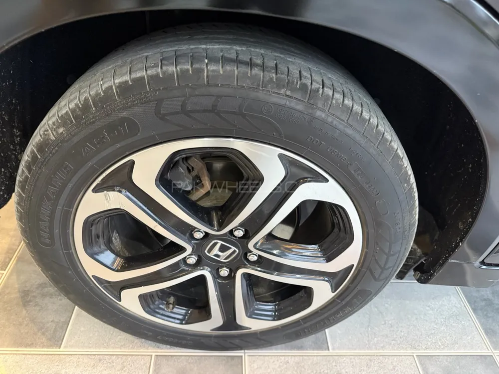 Honda Vezel 2017 for Sale in Lahore Honda Vezel 2017 for Sale in Lahore Image-15