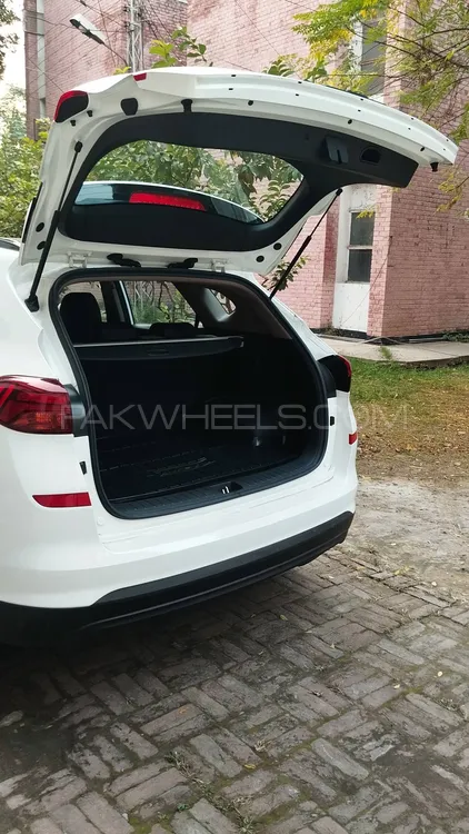 Hyundai Tucson 2024 for Sale in Lahore Hyundai Tucson 2024 for Sale in Lahore Image-17