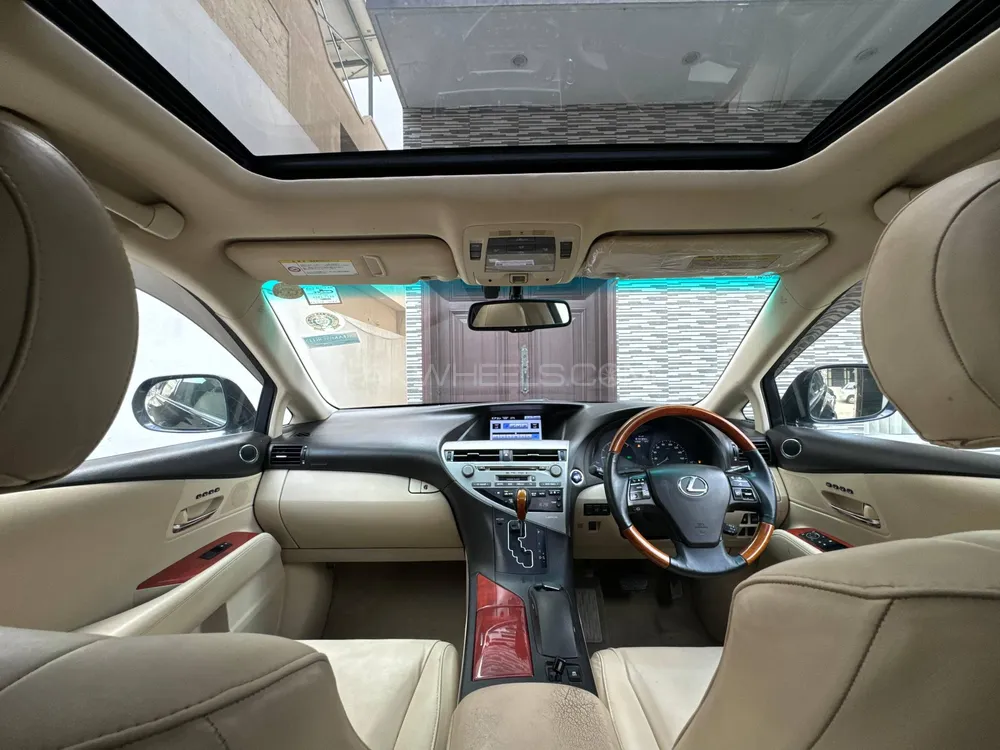 Lexus RX Series 2011 for Sale in Karachi Lexus RX Series 2011 for Sale in Karachi Image-4