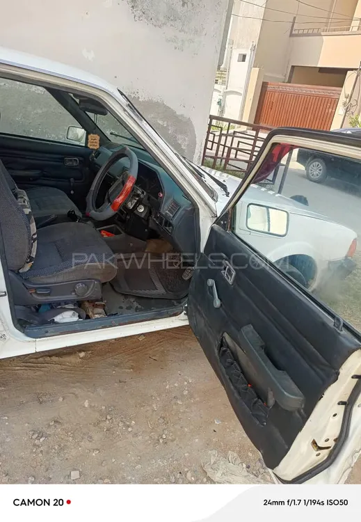 Mazda 626 1985 for Sale in Attock Mazda 626 1985 for Sale in Attock Image-8
