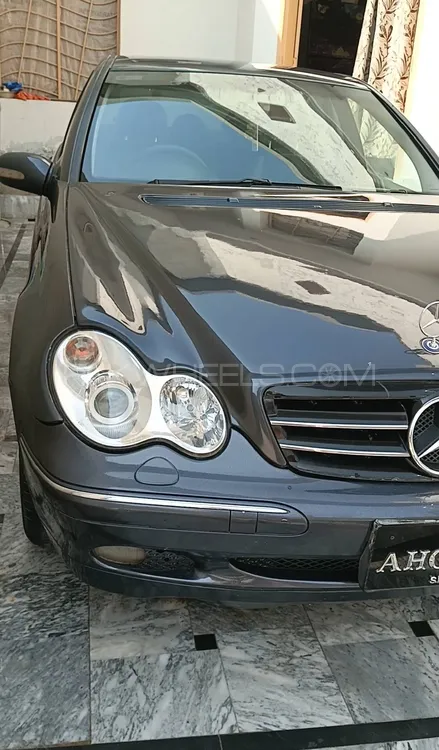 Mercedes Benz C Class 2003 for Sale in Sadiqabad Mercedes Benz C Class 2003 for Sale in Sadiqabad Image-2