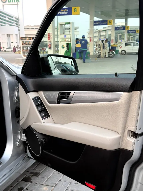 Mercedes Benz C Class 2011 for Sale in Multan Mercedes Benz C Class 2011 for Sale in Multan Image-12