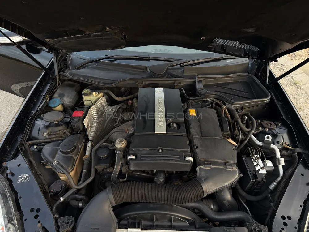 Mercedes Benz SLK Class 2004 for Sale in Karachi Mercedes Benz SLK Class 2004 for Sale in Karachi Image-15