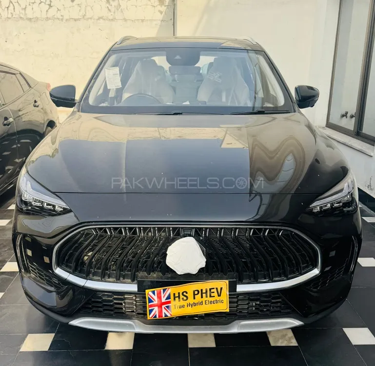 MG HS 2025 for Sale in Faisalabad Image-1