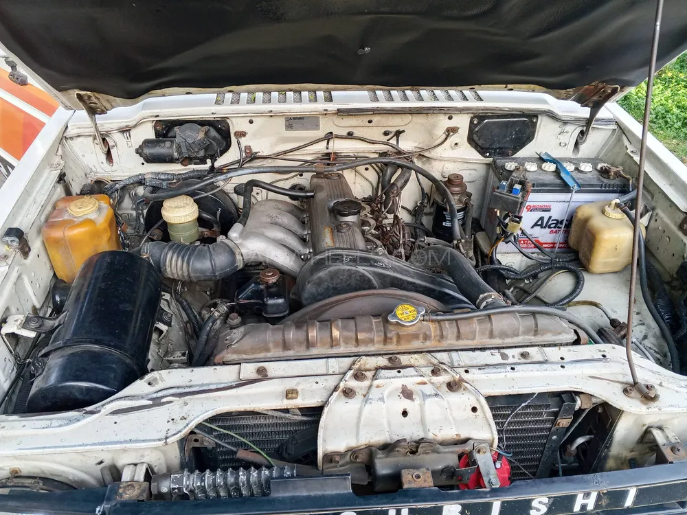 Mitsubishi Pajero 1991 for Sale in Lahore Mitsubishi Pajero 1991 for Sale in Lahore Image-3
