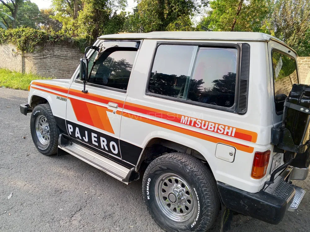 Mitsubishi Pajero 1991 for Sale in Lahore Mitsubishi Pajero 1991 for Sale in Lahore Image-1