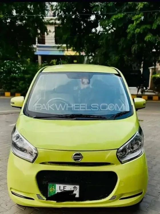 نسان ڈیز 2015 for Sale in لاہور نسان ڈیز 2015 for Sale in لاہور Image-1