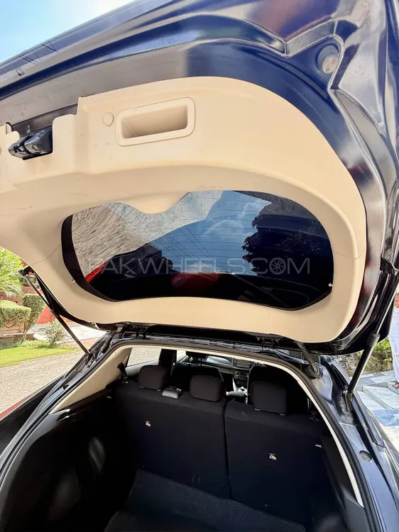 Nissan Leaf 2021 for Sale in Lahore Nissan Leaf 2021 for Sale in Lahore Image-8