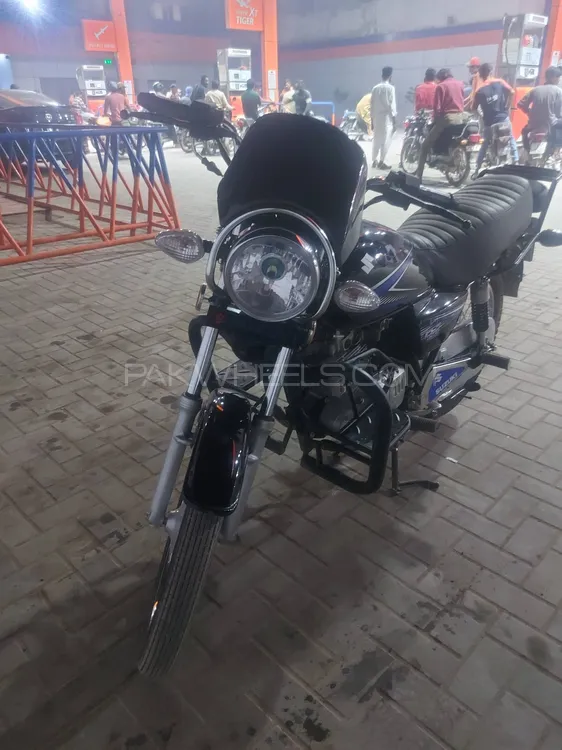 Suzuki GS 150 2015 for Sale Suzuki GS 150 2015 for Sale Image-9