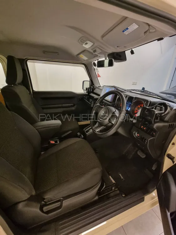 Suzuki Jimny 2020 for Sale in Karachi Suzuki Jimny 2020 for Sale in Karachi Image-16