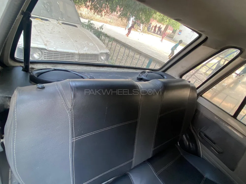 Suzuki Mehran 2013 for Sale in Lahore Suzuki Mehran 2013 for Sale in Lahore Image-7