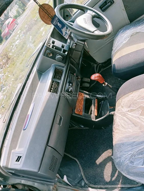 Suzuki Mehran 2013 for Sale in Lahore Suzuki Mehran 2013 for Sale in Lahore Image-5