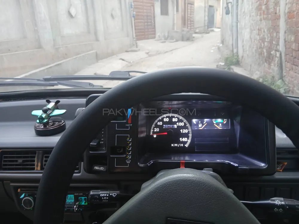 Suzuki Mehran 2018 for Sale in Lahore Suzuki Mehran 2018 for Sale in Lahore Image-8