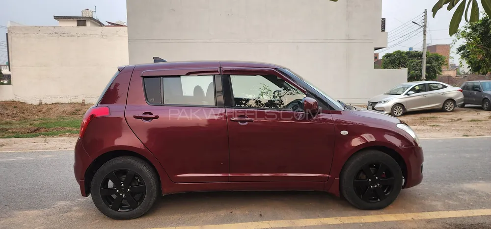 Suzuki Swift 2013 for Sale in Lahore Suzuki Swift 2013 for Sale in Lahore Image-4