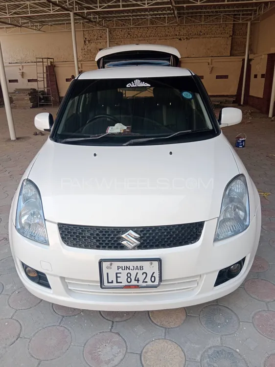 Suzuki Swift 2011 for Sale in Gujrat Image-1