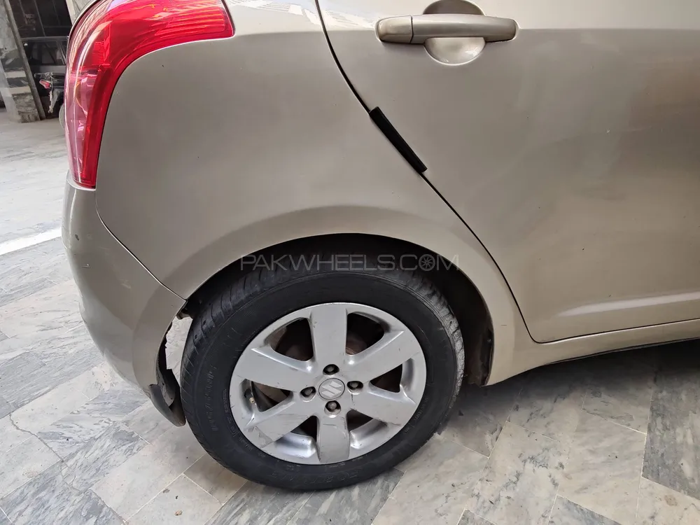 Suzuki Swift 2015 for Sale in Karachi Suzuki Swift 2015 for Sale in Karachi Image-17