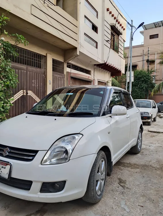 Suzuki Swift 2018 for Sale in Karachi Suzuki Swift 2018 for Sale in Karachi Image-1