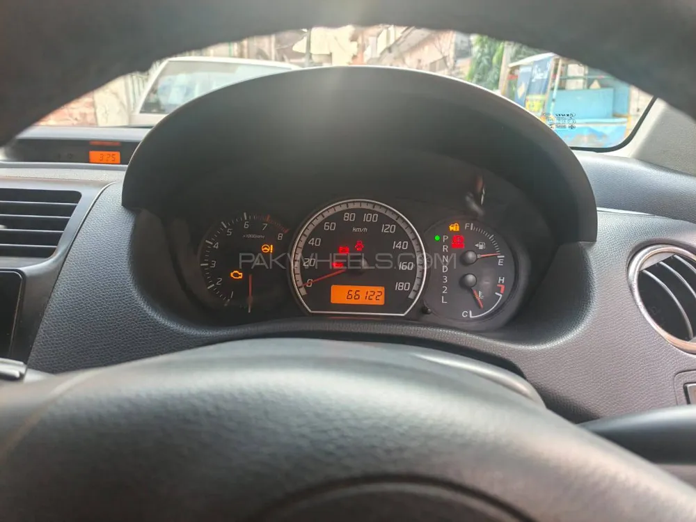 Suzuki Swift 2017 for Sale in Lahore Suzuki Swift 2017 for Sale in Lahore Image-4