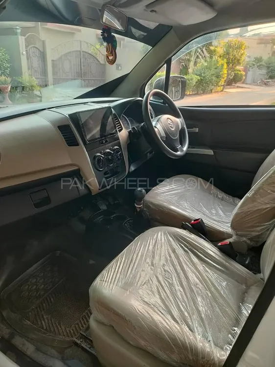 Suzuki Wagon R 2017 for Sale in Lahore Suzuki Wagon R 2017 for Sale in Lahore Image-9