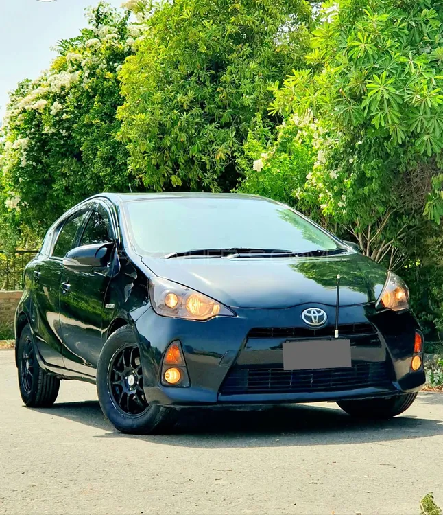 Toyota Aqua 2013 for Sale in D.G.Khan Image-1