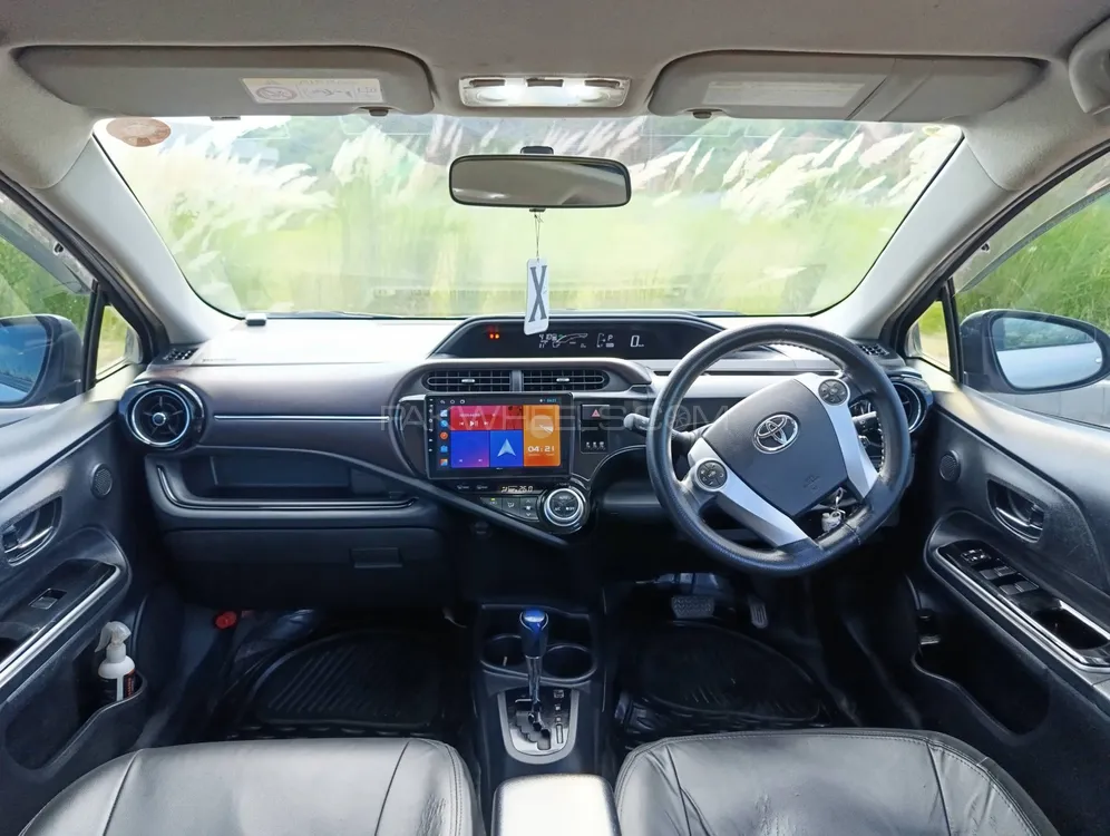 Toyota Aqua 2015 for Sale in Islamabad Toyota Aqua 2015 for Sale in Islamabad Image-11