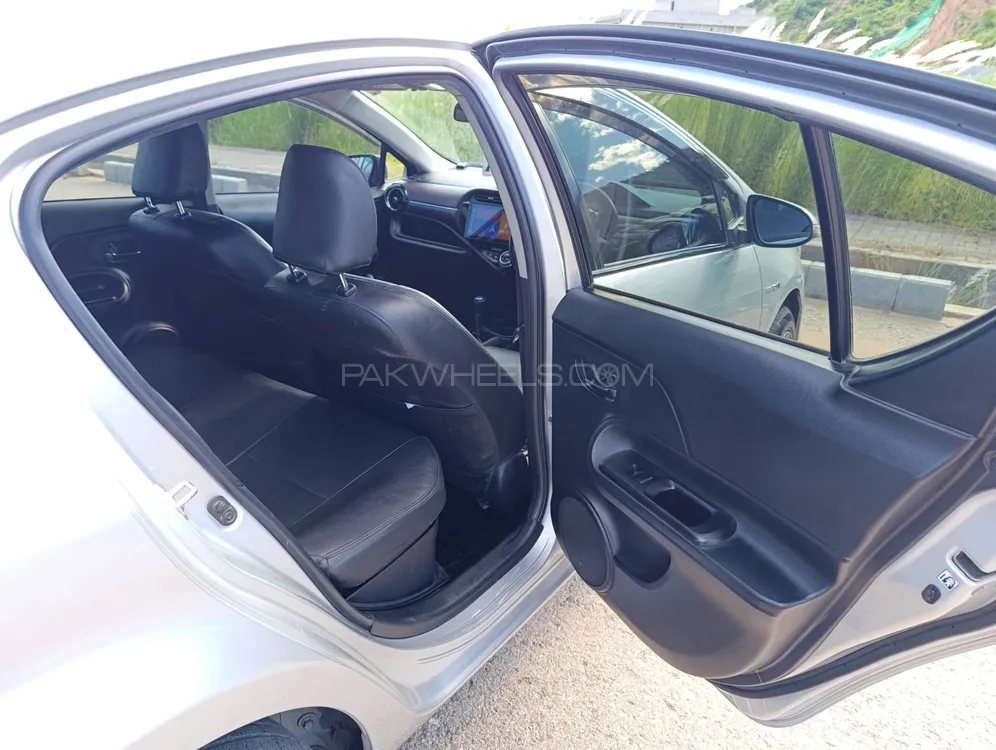 Toyota Aqua 2015 for Sale in Islamabad Toyota Aqua 2015 for Sale in Islamabad Image-9