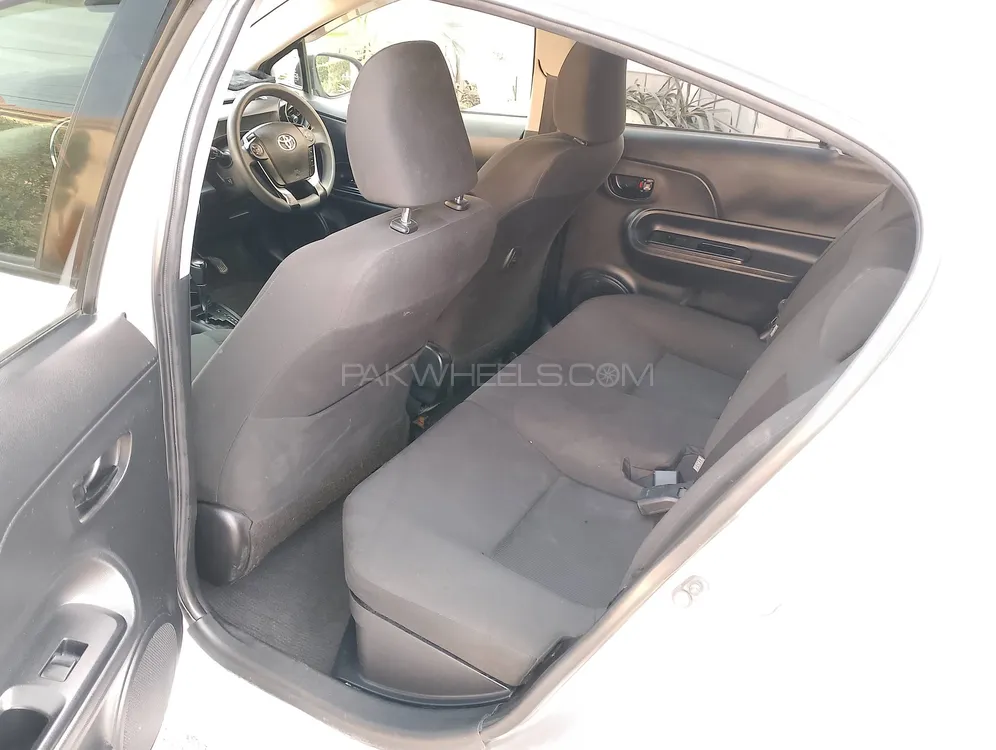 Toyota Aqua 2017 for Sale in Karachi Toyota Aqua 2017 for Sale in Karachi Image-12