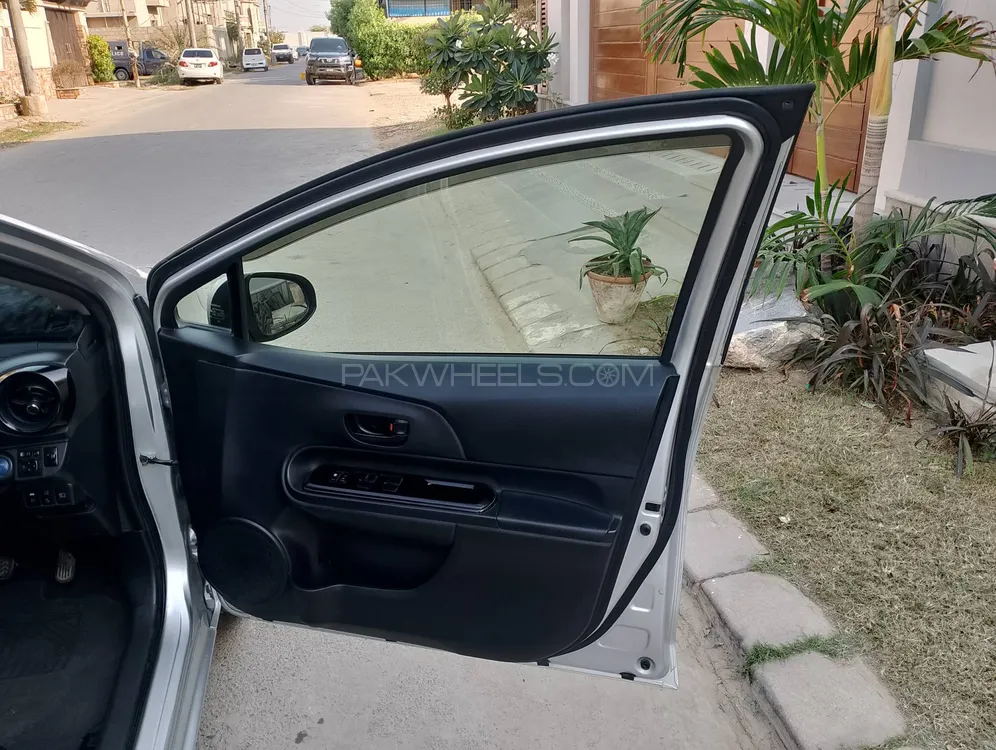 Toyota Aqua 2017 for Sale in Karachi Toyota Aqua 2017 for Sale in Karachi Image-8