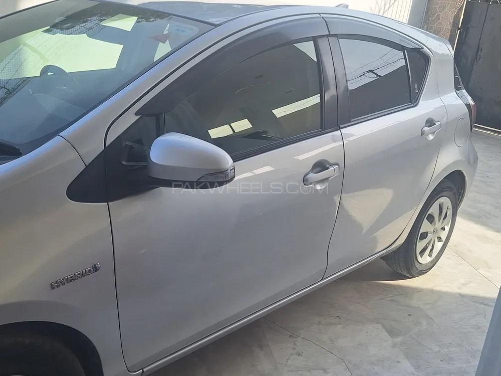 Toyota Aqua 2017 for Sale in Rawalpindi Toyota Aqua 2017 for Sale in Rawalpindi Image-7