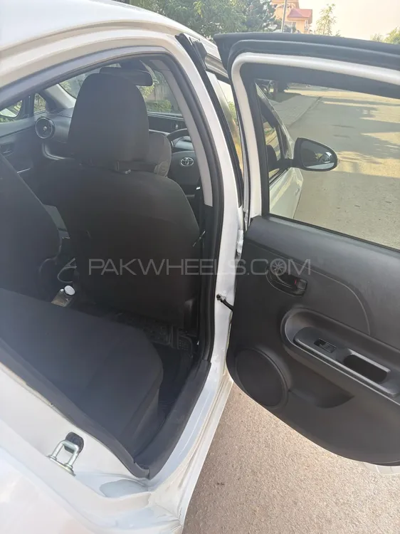Toyota Aqua 2018 for Sale in Islamabad Toyota Aqua 2018 for Sale in Islamabad Image-16