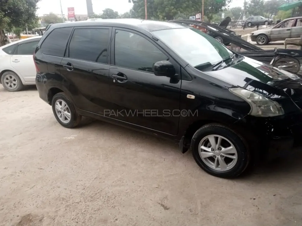 Toyota Avanza 2013 for Sale in Karachi Toyota Avanza 2013 for Sale in Karachi Image-2