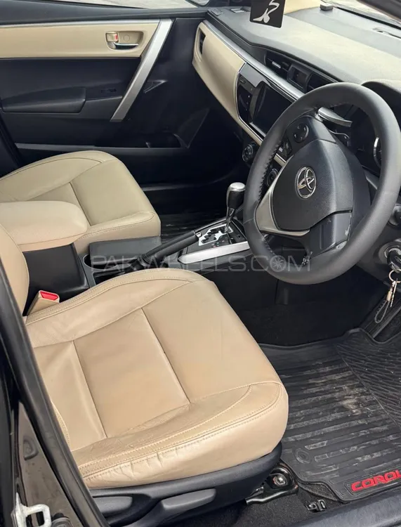 Toyota Corolla 2015 for Sale in Lahore Toyota Corolla 2015 for Sale in Lahore Image-9
