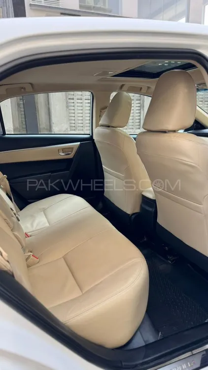 Toyota Corolla 2021 for Sale in Lahore Toyota Corolla 2021 for Sale in Lahore Image-10