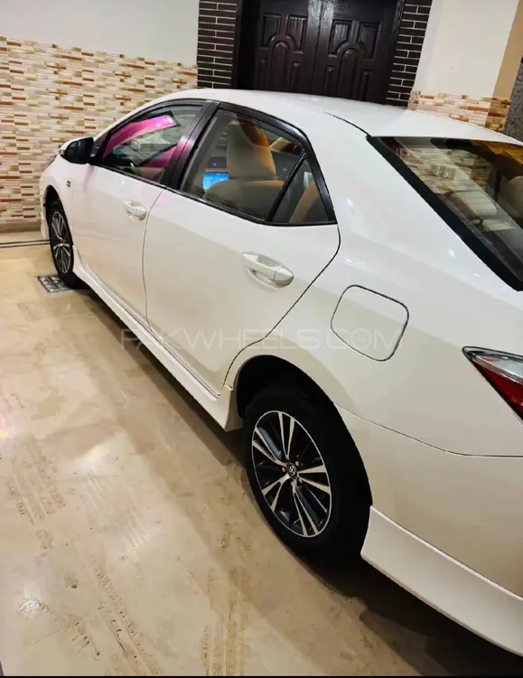 Toyota Corolla 2022 for Sale in Lahore Toyota Corolla 2022 for Sale in Lahore Image-12