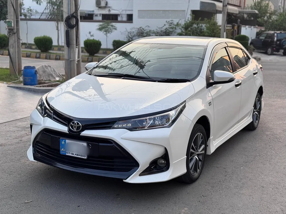 Toyota Corolla 2022 for Sale in Sialkot Toyota Corolla 2022 for Sale in Sialkot Image-1