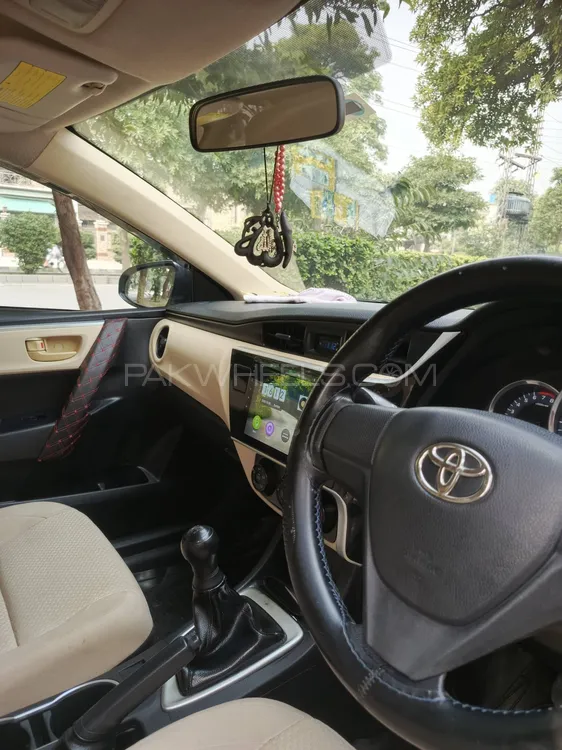 Toyota Corolla 2018 for Sale in Lahore Toyota Corolla 2018 for Sale in Lahore Image-9