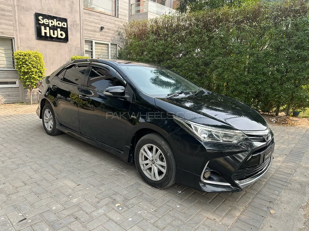 Toyota Corolla 2015 for Sale in Lahore Toyota Corolla 2015 for Sale in Lahore Image-3