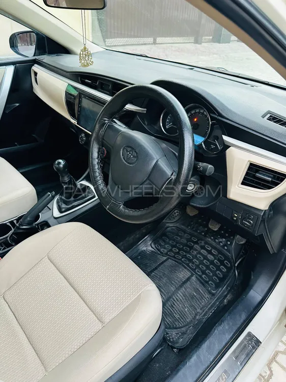 Toyota Corolla 2017 for Sale in Multan Toyota Corolla 2017 for Sale in Multan Image-8