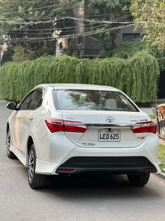 Toyota Corolla 2017 for Sale in Lahore Toyota Corolla 2017 for Sale in Lahore Image-6