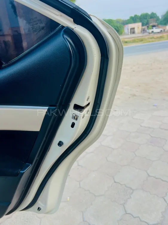 Toyota Corolla 2017 for Sale in Bhalwal Toyota Corolla 2017 for Sale in Bhalwal Image-15