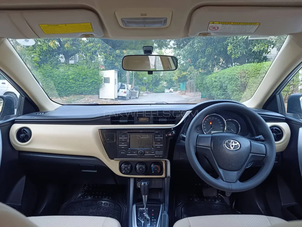 Toyota Corolla 2017 for Sale in Islamabad Toyota Corolla 2017 for Sale in Islamabad Image-15