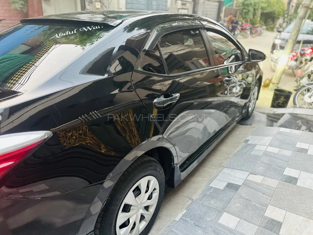 Toyota Corolla 2017 for Sale in Lahore Toyota Corolla 2017 for Sale in Lahore Image-7
