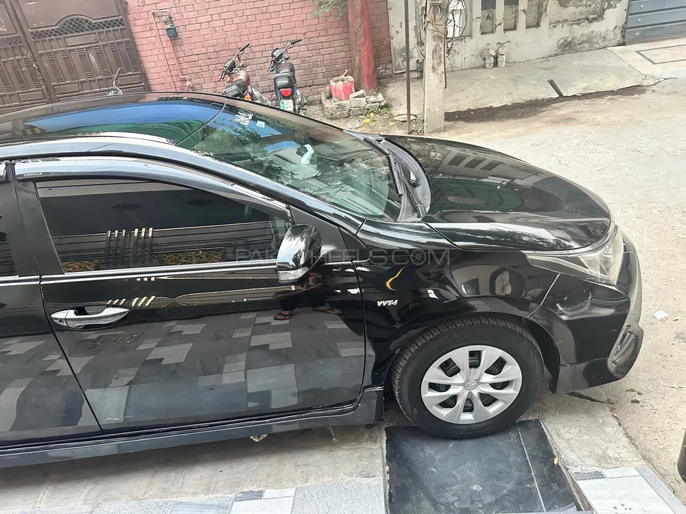 Toyota Corolla 2017 for Sale in Lahore Toyota Corolla 2017 for Sale in Lahore Image-16