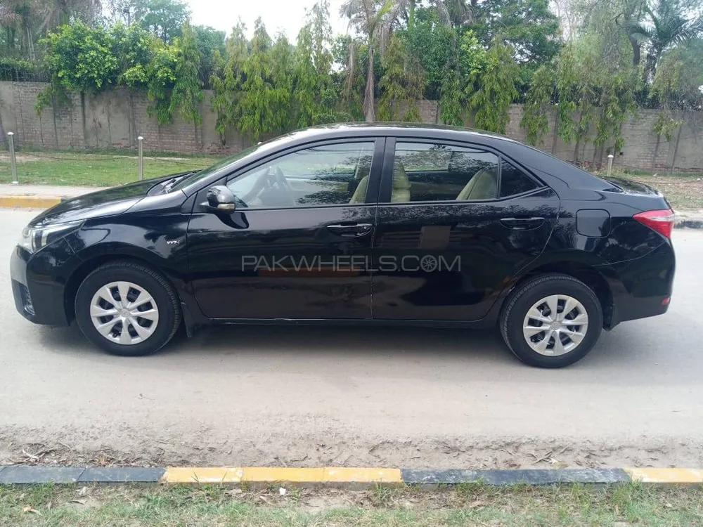 Toyota Corolla 2017 for Sale in Nankana sahib Toyota Corolla 2017 for Sale in Nankana sahib Image-6