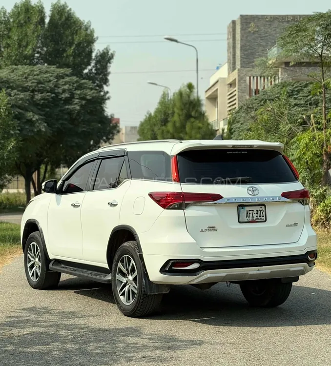Toyota Fortuner 2017 for Sale in Gujranwala Toyota Fortuner 2017 for Sale in Gujranwala Image-5