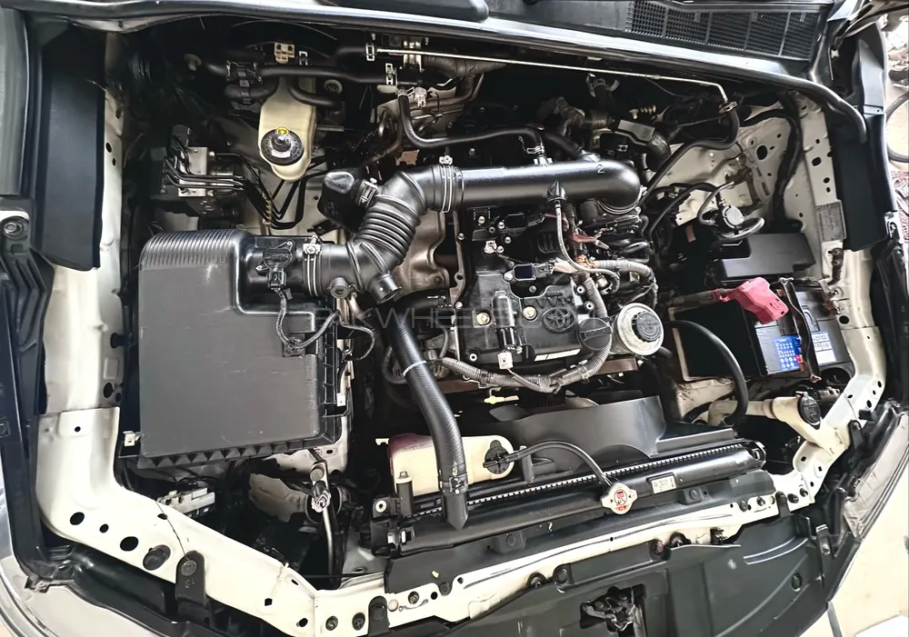 Toyota Fortuner 2017 for Sale in Gujranwala Toyota Fortuner 2017 for Sale in Gujranwala Image-16